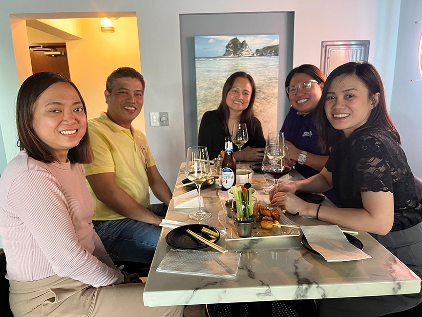 (From left) Renelyn Gallos, accounts payable; Ernie Henzon, accounts receivables; Emily Faustino, accounting manager; Maria Cell Monteclaro, payroll accountant; and Ali Cabsaban, general ledger accountant; all with Joeten Motors Co.
